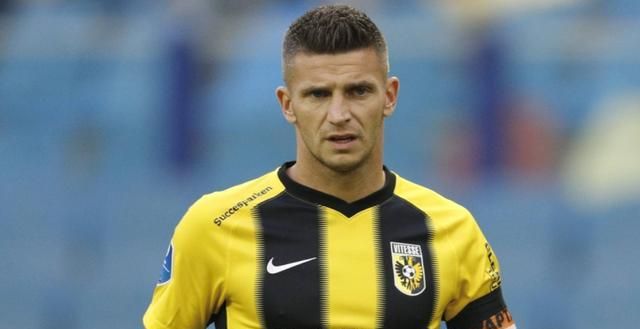 逼迫对手缩 逼迫对手缩